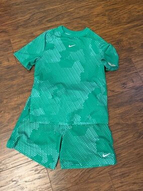 Nike Green Kids' Short Sleeve Swim Top & Shorts Set